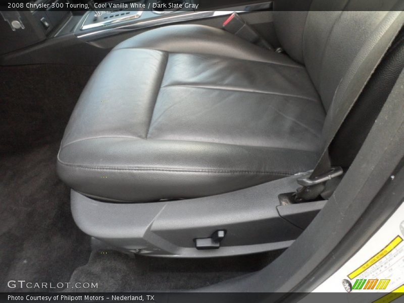 Cool Vanilla White / Dark Slate Gray 2008 Chrysler 300 Touring