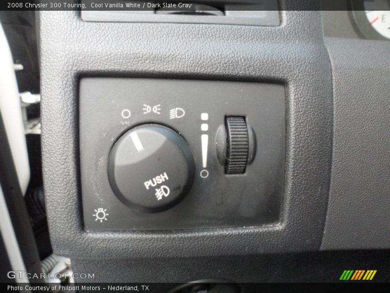 Cool Vanilla White / Dark Slate Gray 2008 Chrysler 300 Touring