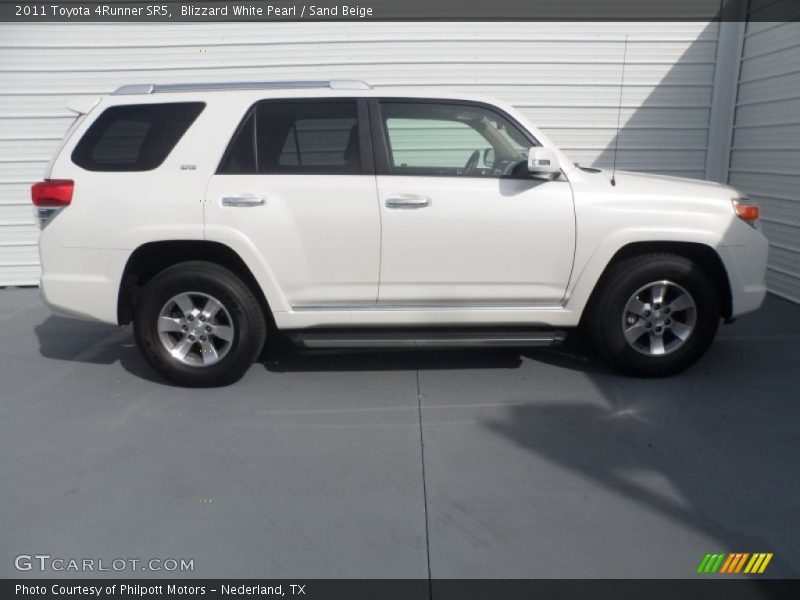 Blizzard White Pearl / Sand Beige 2011 Toyota 4Runner SR5
