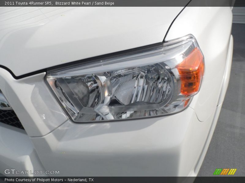Blizzard White Pearl / Sand Beige 2011 Toyota 4Runner SR5