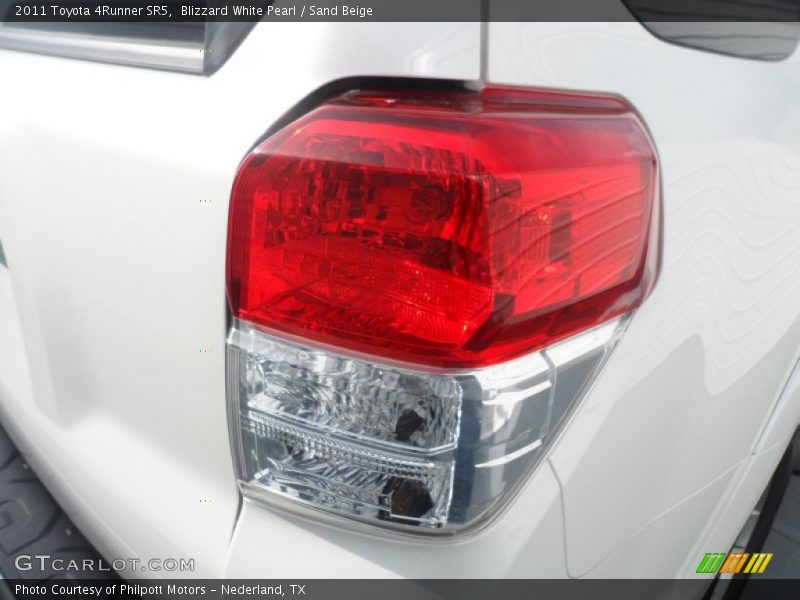 Blizzard White Pearl / Sand Beige 2011 Toyota 4Runner SR5
