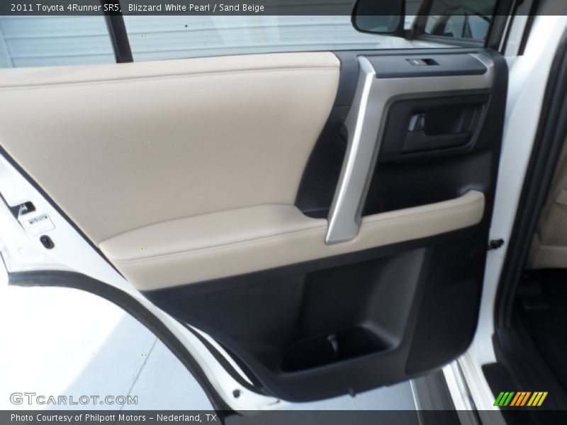 Blizzard White Pearl / Sand Beige 2011 Toyota 4Runner SR5