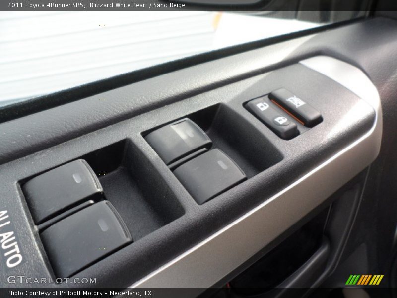 Blizzard White Pearl / Sand Beige 2011 Toyota 4Runner SR5