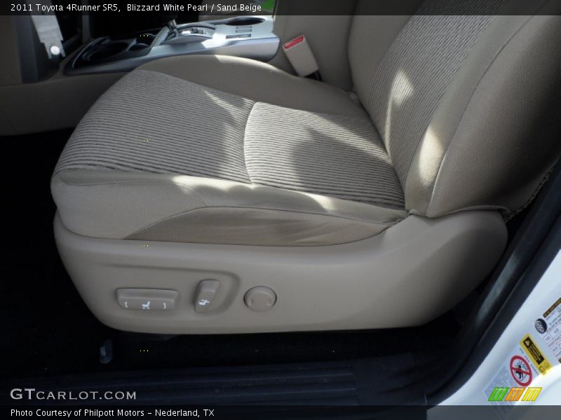 Blizzard White Pearl / Sand Beige 2011 Toyota 4Runner SR5