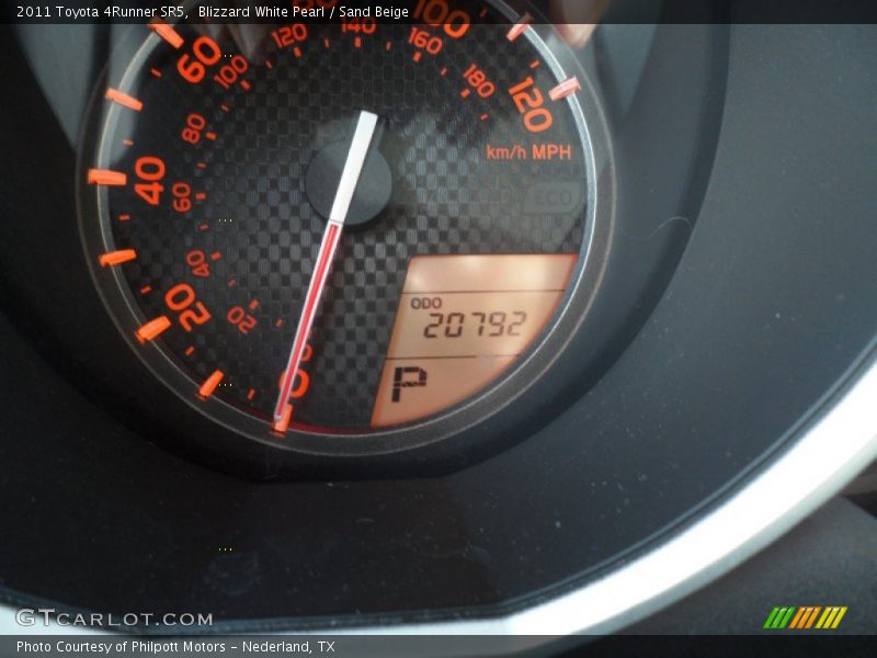 Blizzard White Pearl / Sand Beige 2011 Toyota 4Runner SR5