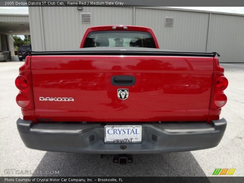 Flame Red / Medium Slate Gray 2005 Dodge Dakota ST Club Cab