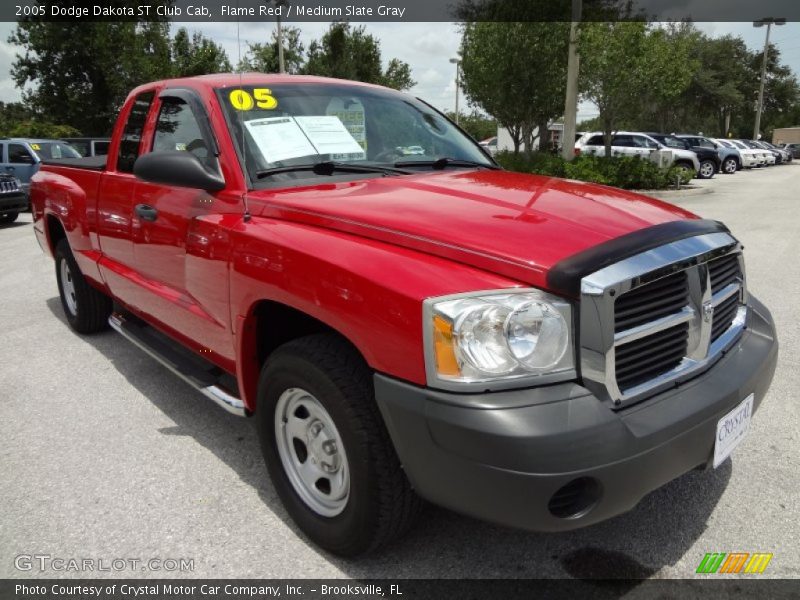 Flame Red / Medium Slate Gray 2005 Dodge Dakota ST Club Cab