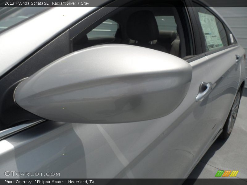 Radiant Silver / Gray 2013 Hyundai Sonata SE