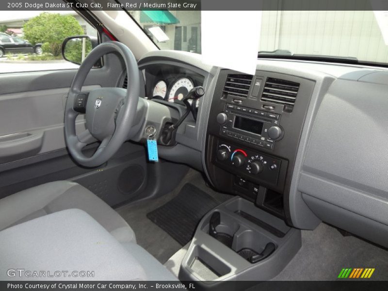 Flame Red / Medium Slate Gray 2005 Dodge Dakota ST Club Cab
