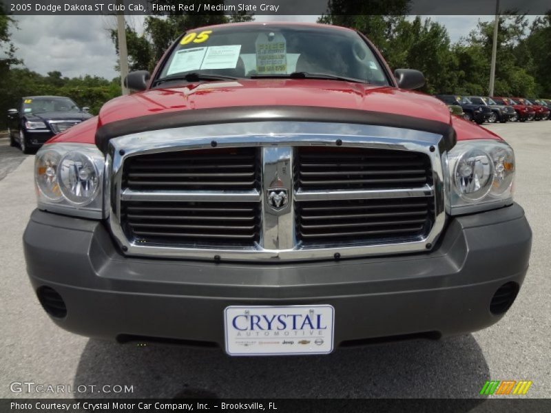 Flame Red / Medium Slate Gray 2005 Dodge Dakota ST Club Cab