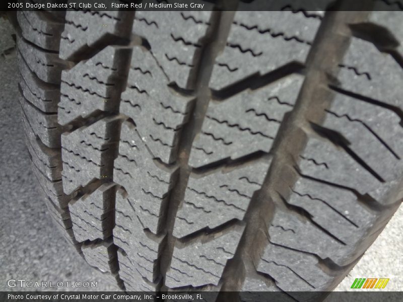 Flame Red / Medium Slate Gray 2005 Dodge Dakota ST Club Cab