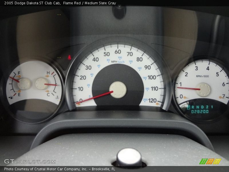 Flame Red / Medium Slate Gray 2005 Dodge Dakota ST Club Cab
