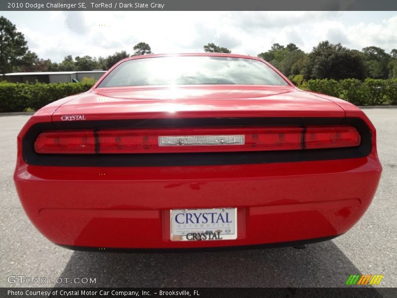 TorRed / Dark Slate Gray 2010 Dodge Challenger SE