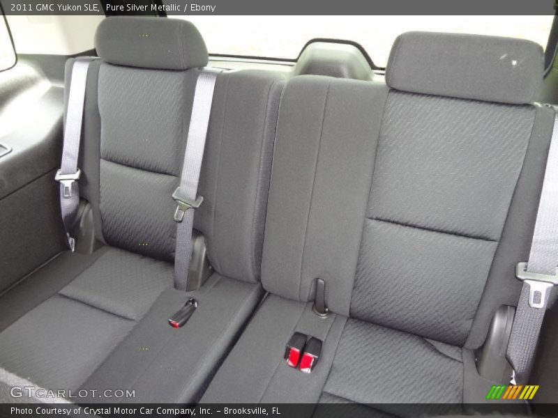 Pure Silver Metallic / Ebony 2011 GMC Yukon SLE
