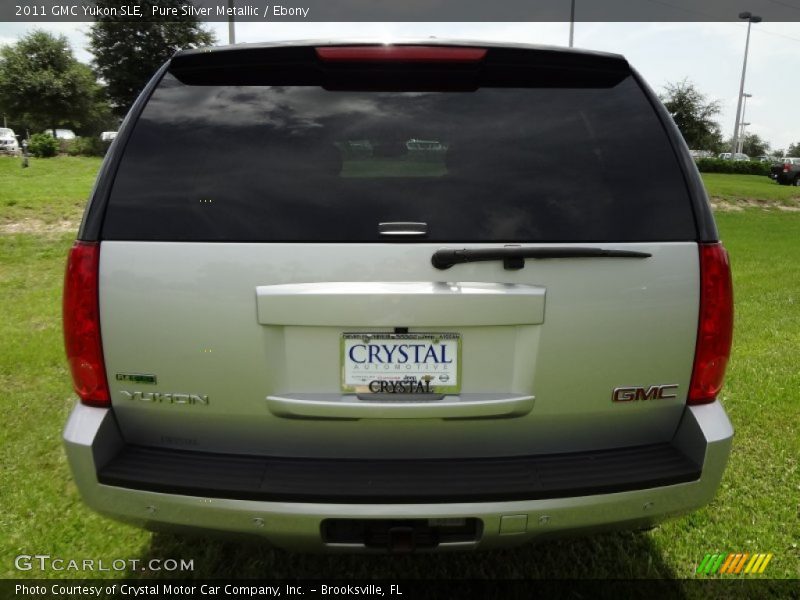 Pure Silver Metallic / Ebony 2011 GMC Yukon SLE