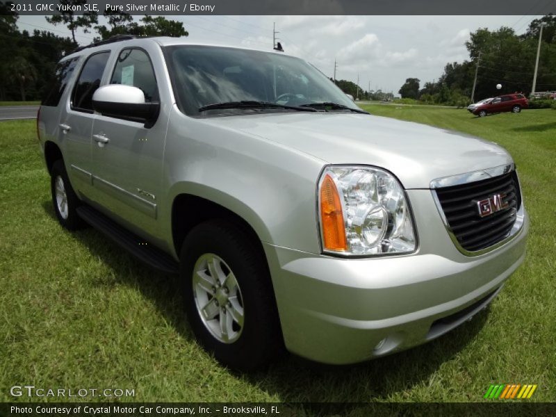 Pure Silver Metallic / Ebony 2011 GMC Yukon SLE