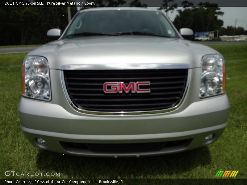 Pure Silver Metallic / Ebony 2011 GMC Yukon SLE