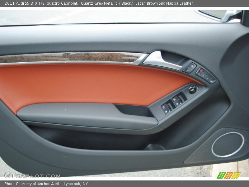 Door Panel of 2011 S5 3.0 TFSI quattro Cabriolet