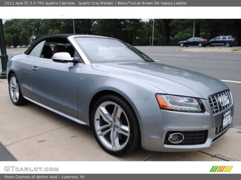 Front 3/4 View of 2011 S5 3.0 TFSI quattro Cabriolet