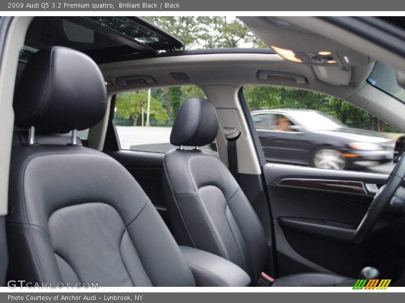 Brilliant Black / Black 2009 Audi Q5 3.2 Premium quattro