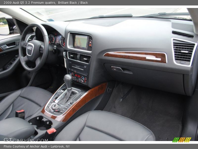  2009 Q5 3.2 Premium quattro Black Interior