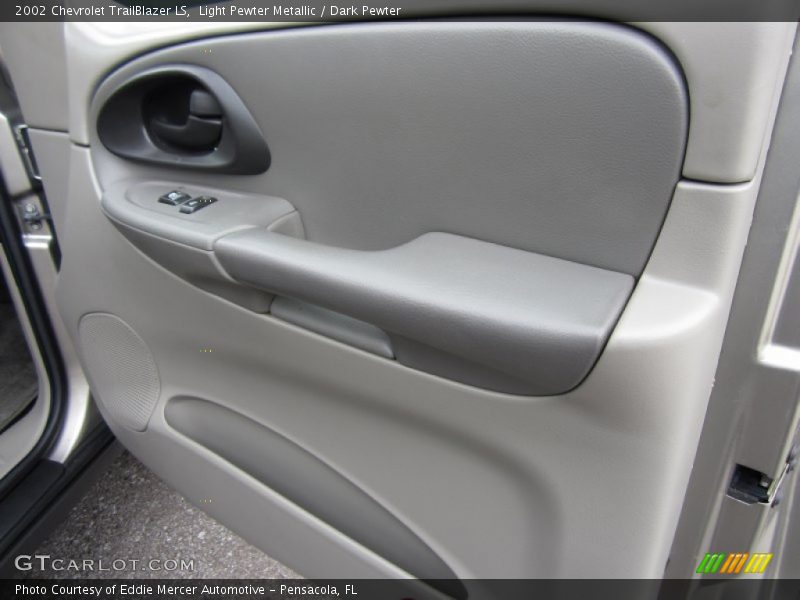 Light Pewter Metallic / Dark Pewter 2002 Chevrolet TrailBlazer LS