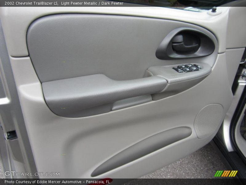 Light Pewter Metallic / Dark Pewter 2002 Chevrolet TrailBlazer LS
