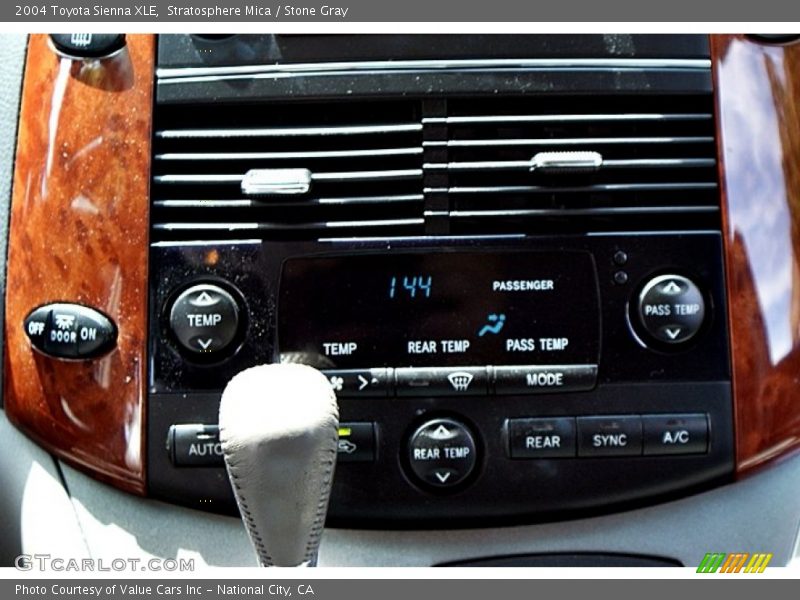 Stratosphere Mica / Stone Gray 2004 Toyota Sienna XLE
