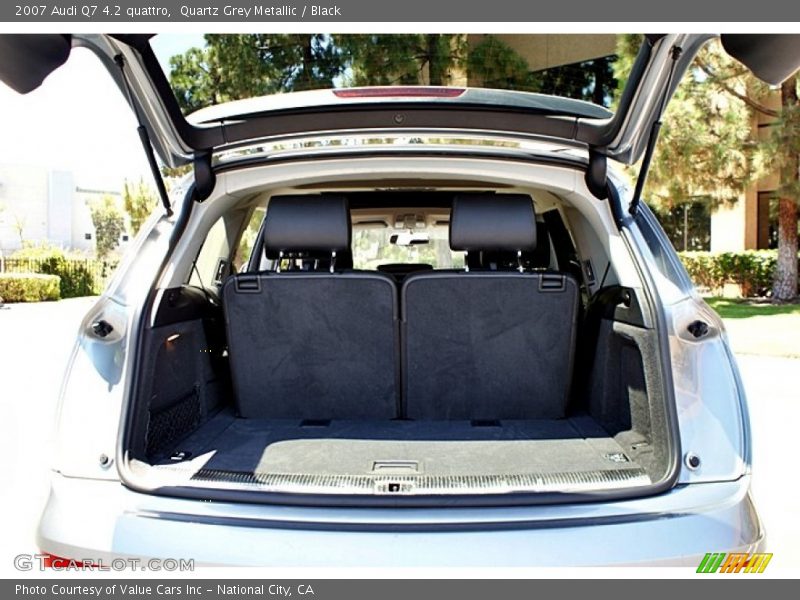 Quartz Grey Metallic / Black 2007 Audi Q7 4.2 quattro