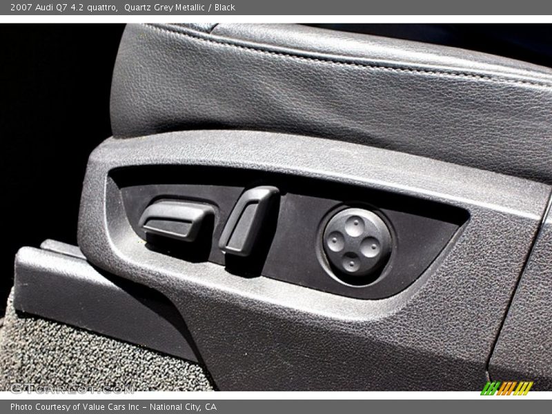 Quartz Grey Metallic / Black 2007 Audi Q7 4.2 quattro