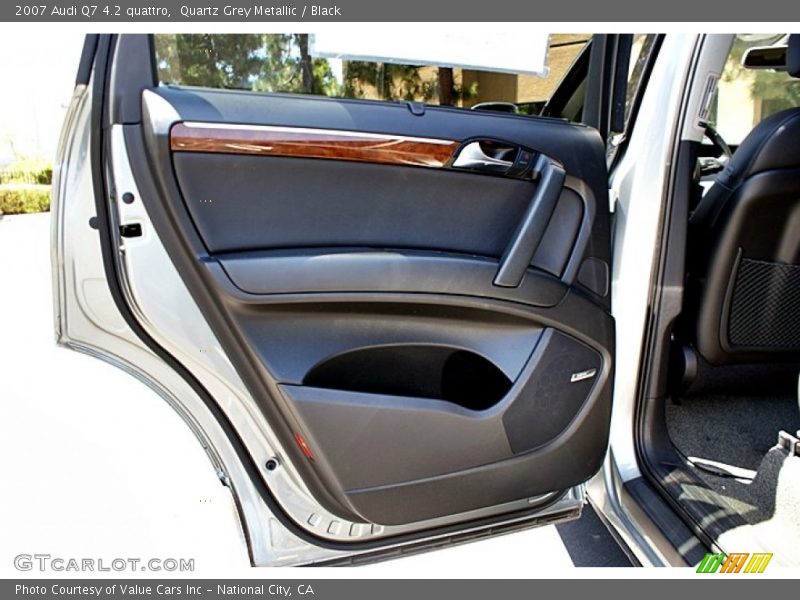 Quartz Grey Metallic / Black 2007 Audi Q7 4.2 quattro