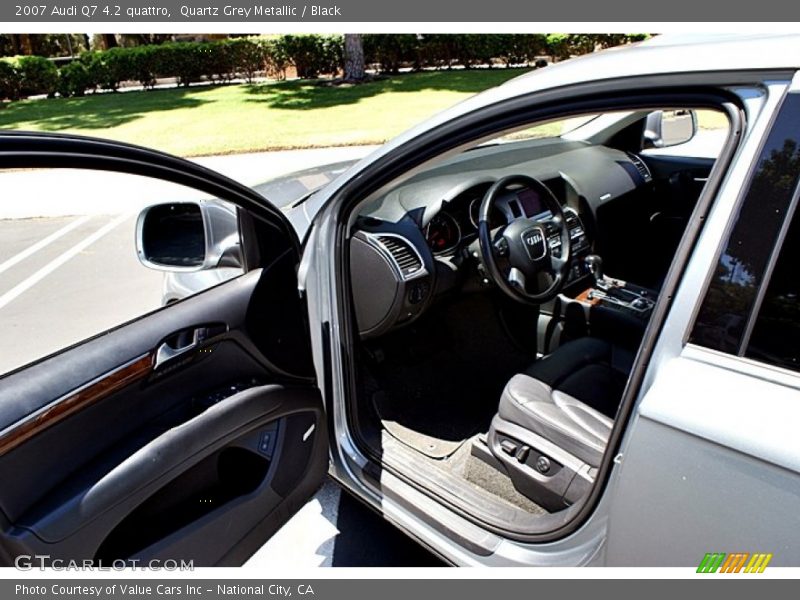Quartz Grey Metallic / Black 2007 Audi Q7 4.2 quattro