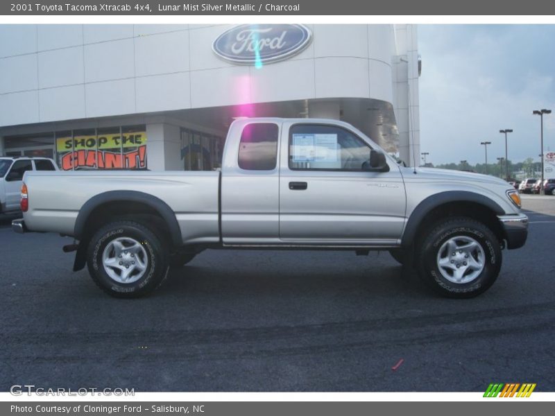 Lunar Mist Silver Metallic / Charcoal 2001 Toyota Tacoma Xtracab 4x4
