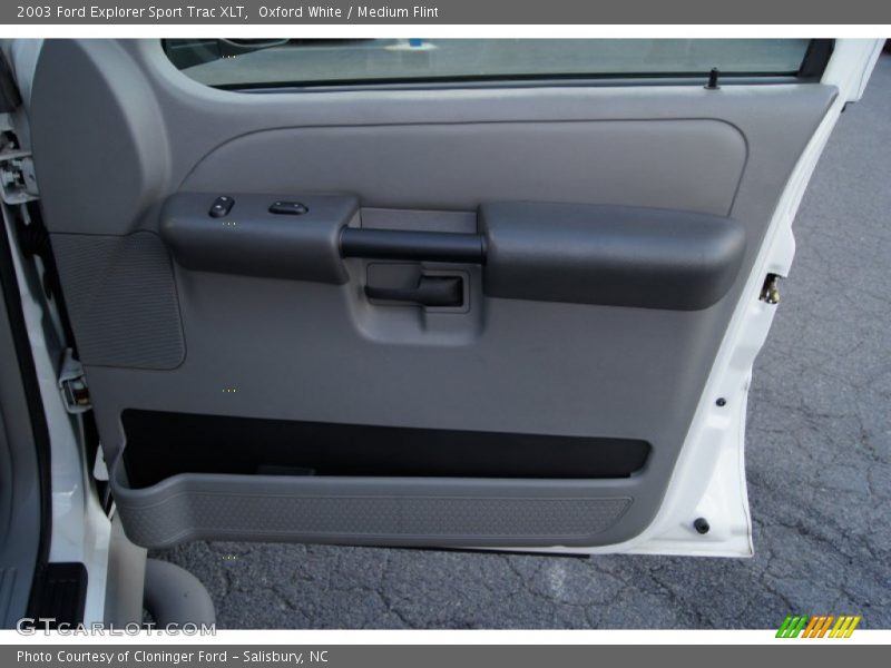 Oxford White / Medium Flint 2003 Ford Explorer Sport Trac XLT