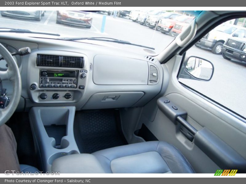 Oxford White / Medium Flint 2003 Ford Explorer Sport Trac XLT