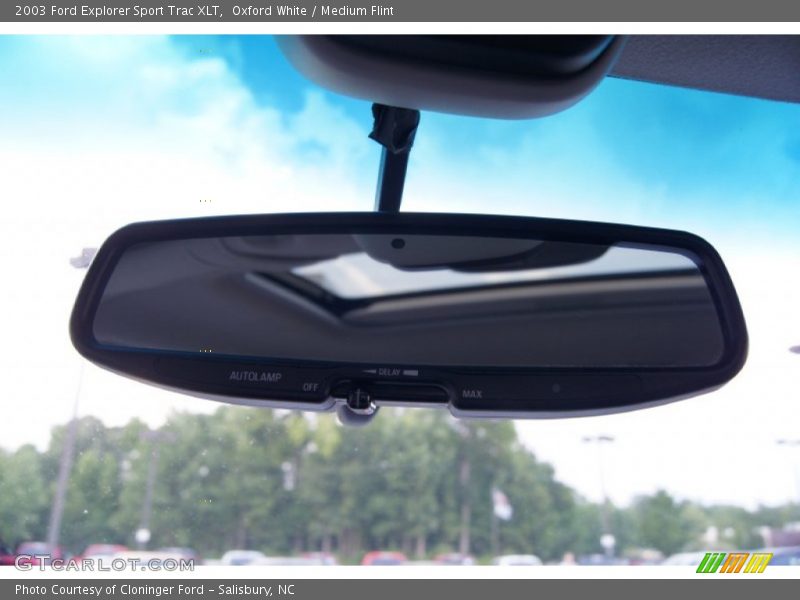 Oxford White / Medium Flint 2003 Ford Explorer Sport Trac XLT