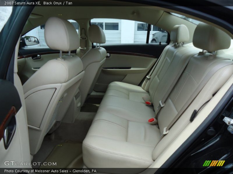 Black Onyx / Tan 2007 Saturn Aura XE