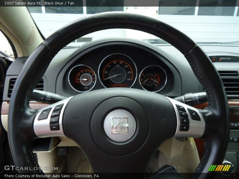 Black Onyx / Tan 2007 Saturn Aura XE