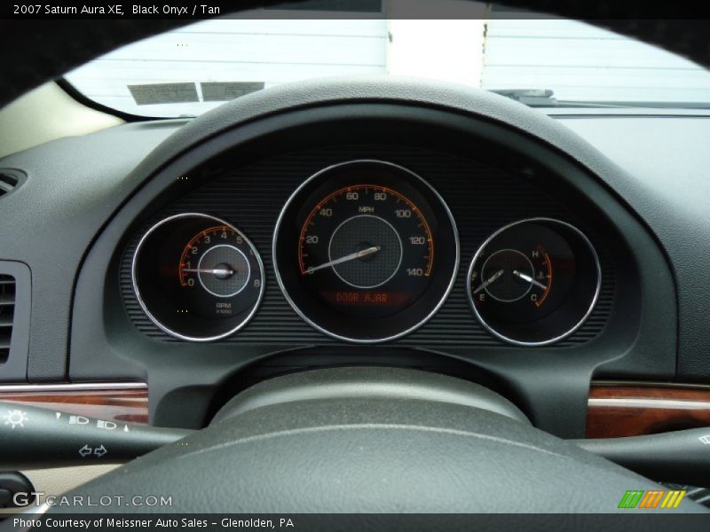 Black Onyx / Tan 2007 Saturn Aura XE