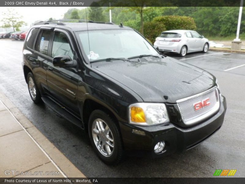 Black / Ebony 2009 GMC Envoy Denali 4x4