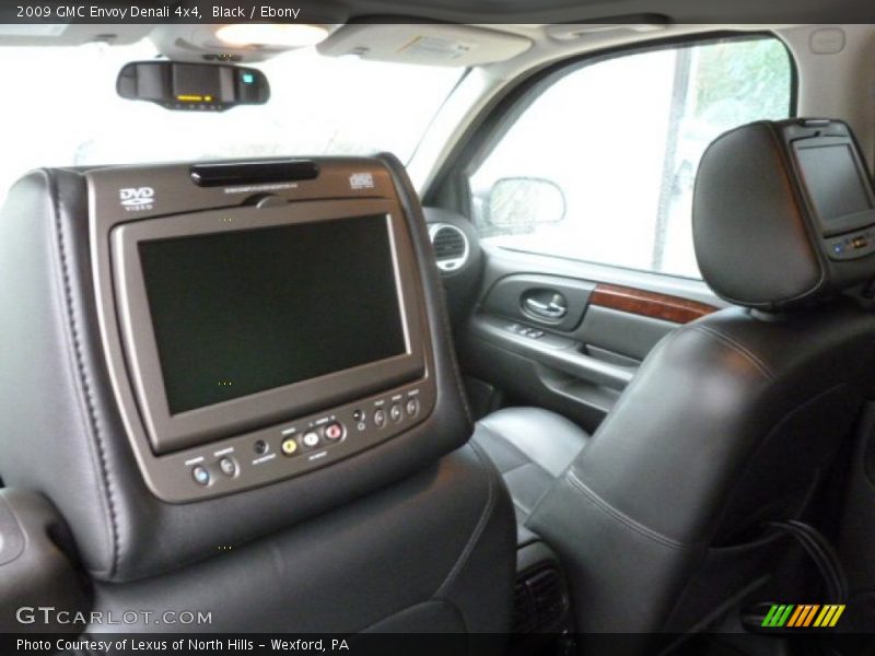 Black / Ebony 2009 GMC Envoy Denali 4x4
