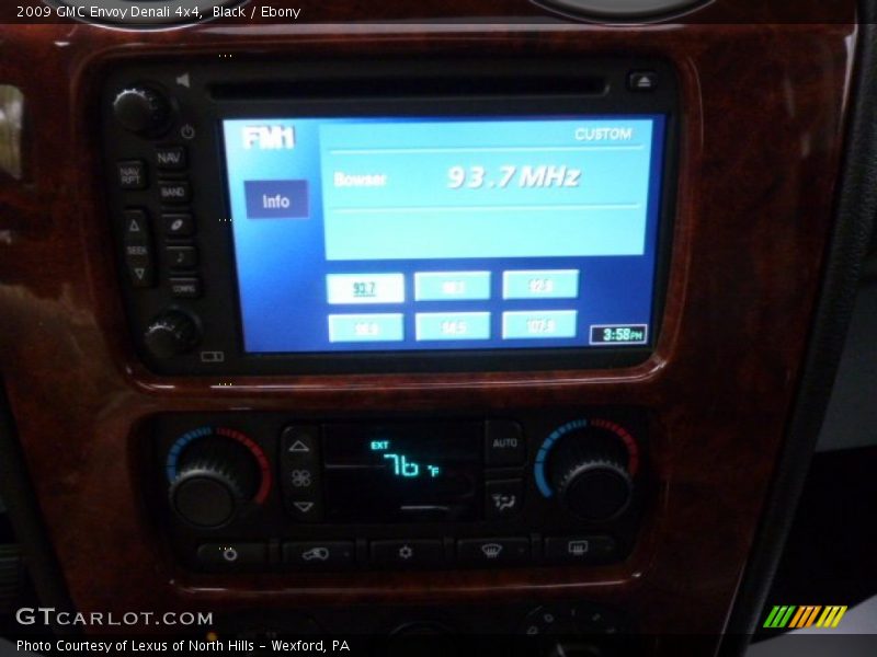 Black / Ebony 2009 GMC Envoy Denali 4x4