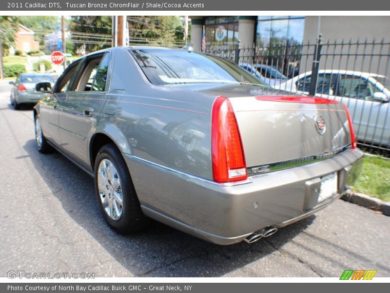 Tuscan Bronze ChromFlair / Shale/Cocoa Accents 2011 Cadillac DTS
