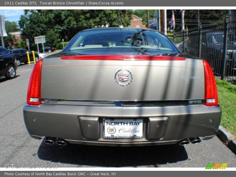 Tuscan Bronze ChromFlair / Shale/Cocoa Accents 2011 Cadillac DTS