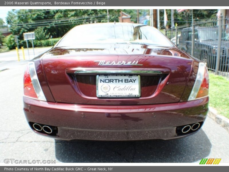 Bordeaux Pontevecchio / Beige 2006 Maserati Quattroporte