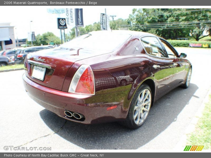 Bordeaux Pontevecchio / Beige 2006 Maserati Quattroporte