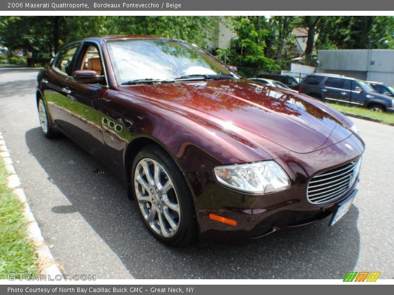 Front 3/4 View of 2006 Quattroporte 