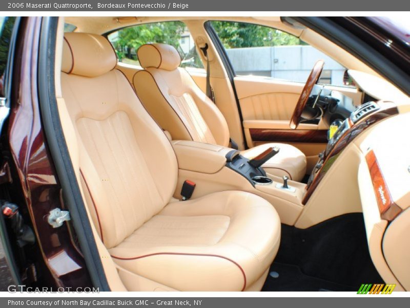 Front Seat of 2006 Quattroporte 