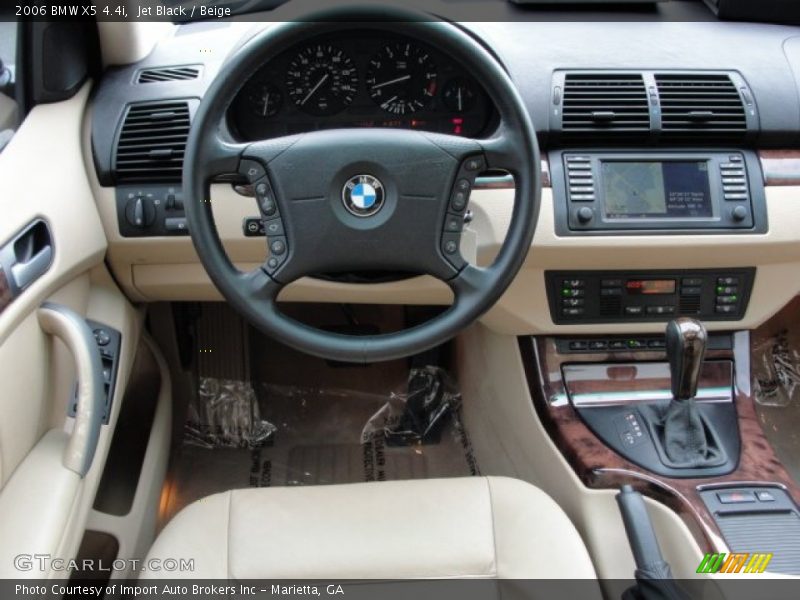 Jet Black / Beige 2006 BMW X5 4.4i