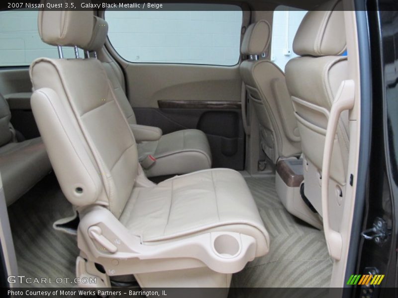  2007 Quest 3.5 Beige Interior
